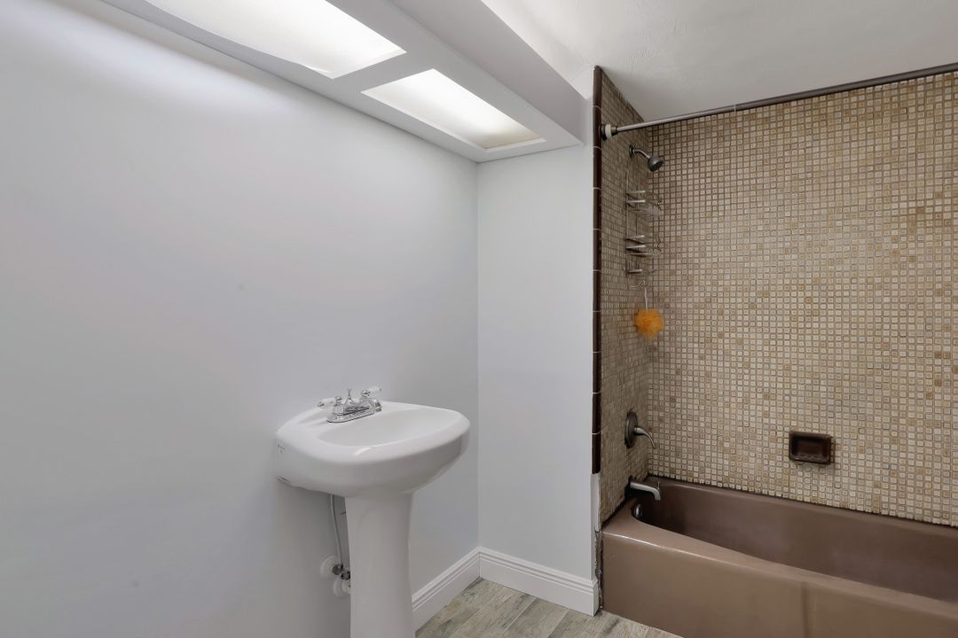 1134 SW 16th Terrace, Cape Coral, FL 33991