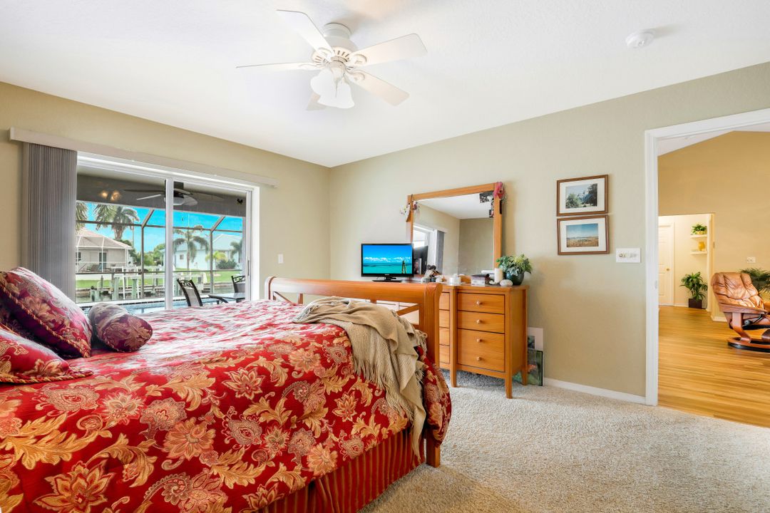 202 SW 37th Terrace, Cape Coral, FL 33914