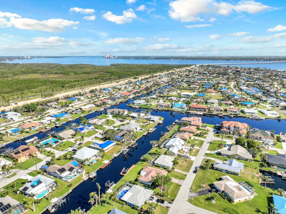 2101 SE 25th Ln, Cape Coral, FL 33904