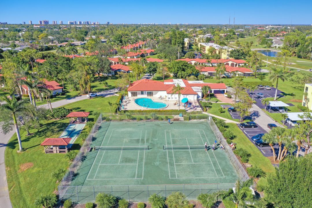 1087 Forest Lakes Dr #204, Naples, FL 34105