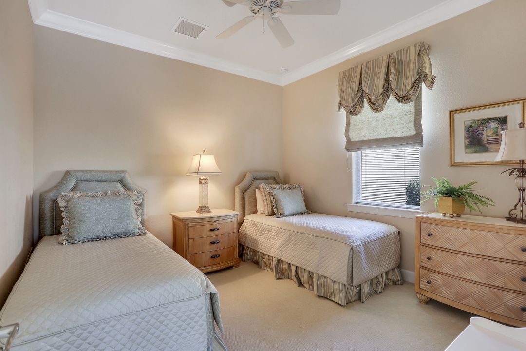 9755 Nickel Ridge Cir, Naples, FL 34120