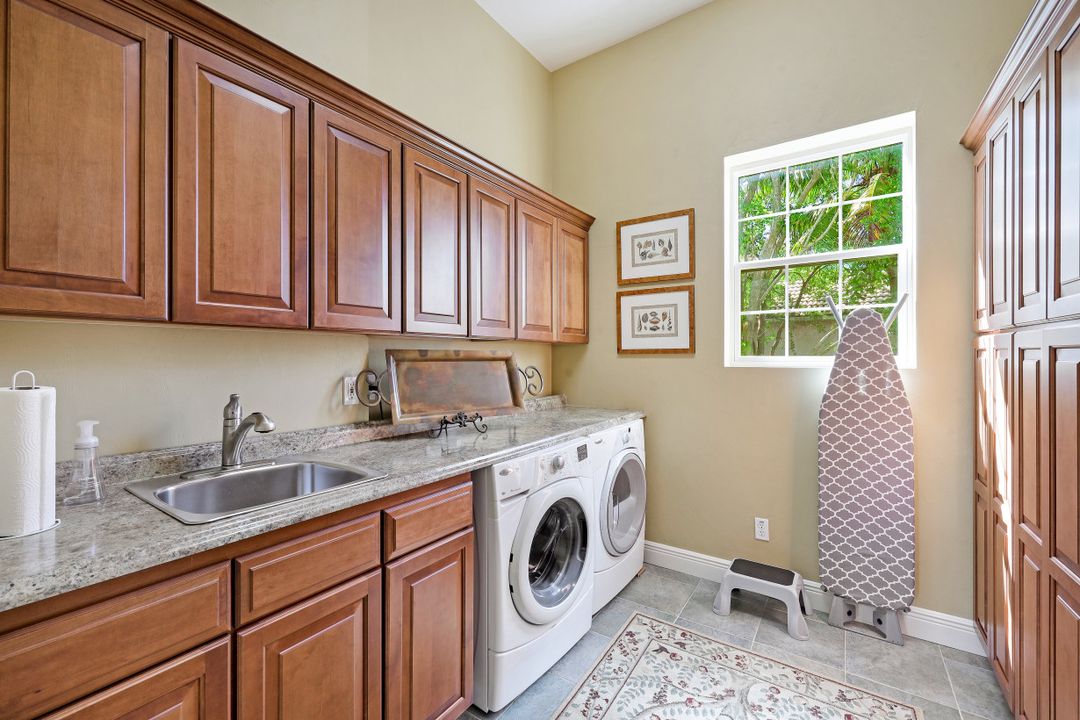 1811 Dade Ct, Marco Island, FL 34145