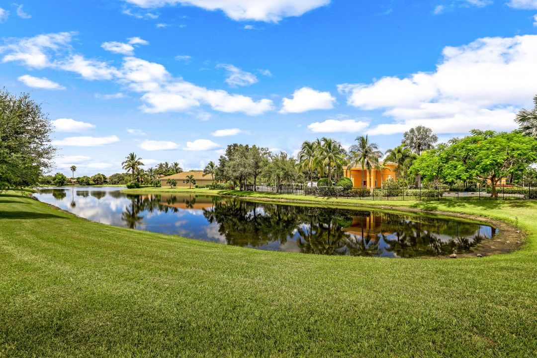 3401 Dandolo Cir, Cape Coral, FL 33909