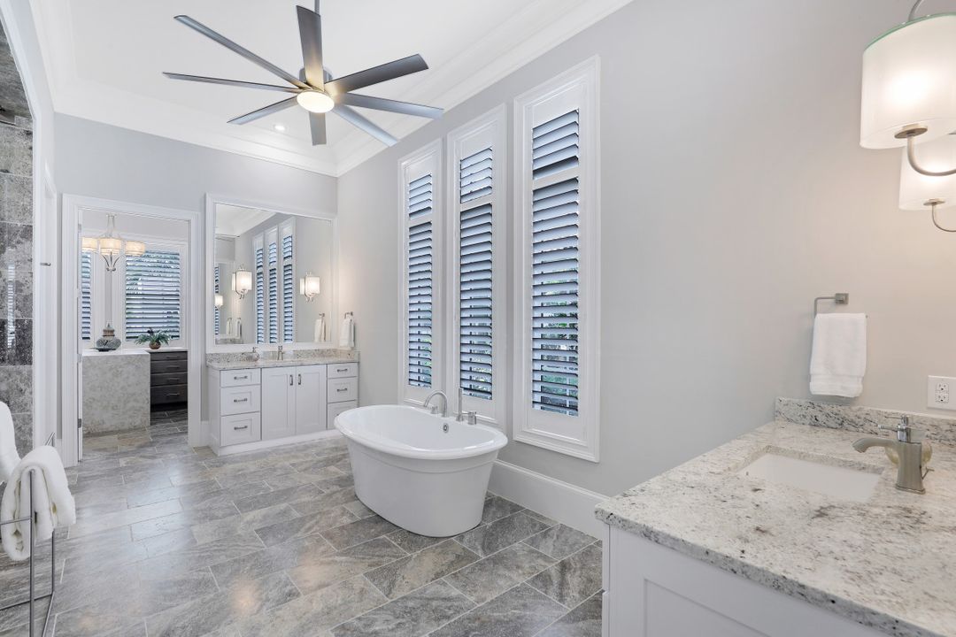 3243 Tavolara Ln, Naples, FL 34114