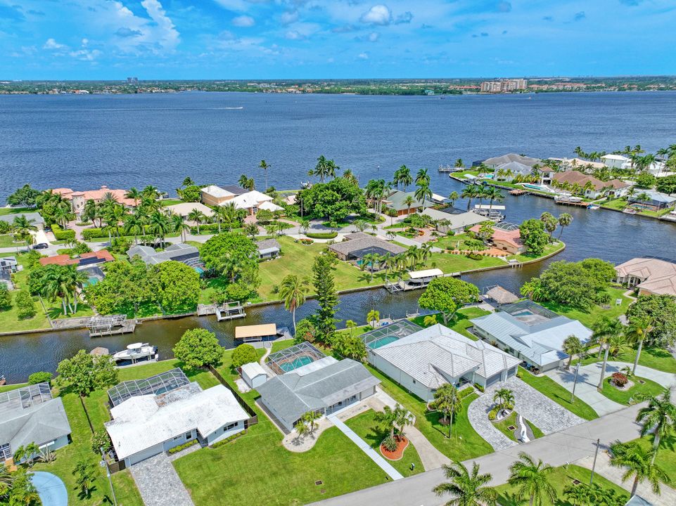 5337 Mikado Ct, Cape Coral, FL 33904