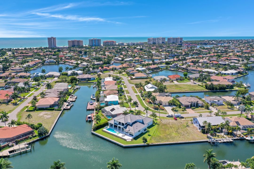 961 Snowberry Ct, Marco Island, FL 34145