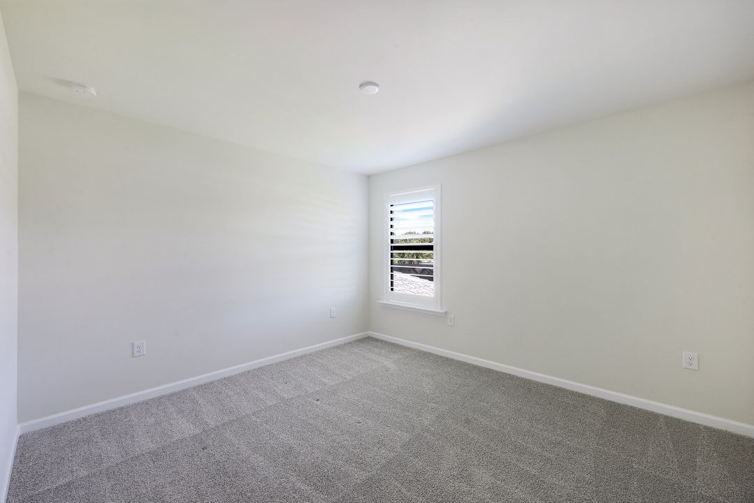 2236 Yellowfin Cir, Naples, FL 34114