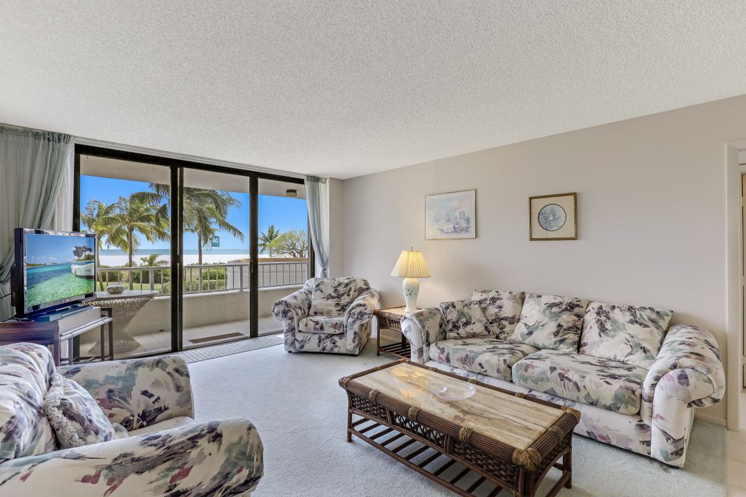 260 Seaview Ct #205, Marco Island, FL 34145