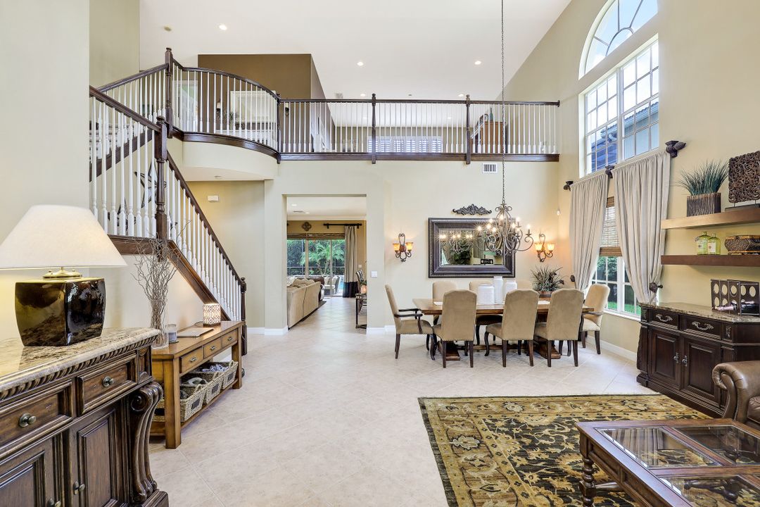 1857 Senegal Date Dr, Naples, FL 34119