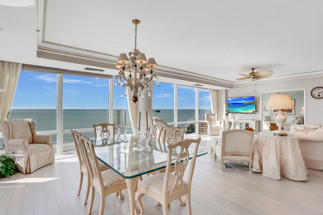 4951 Gulf Shore Blvd #302, Naples, FL 34103