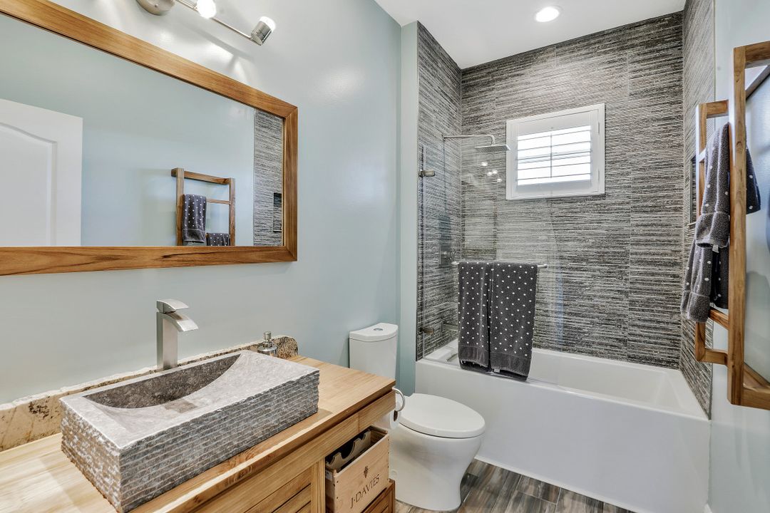 148 Geranium Ct, Marco Island, FL 34145