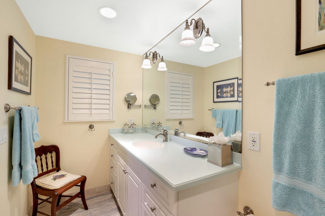 2701 Gulf Shore Blvd N, Villa #3, Naples, FL 34103