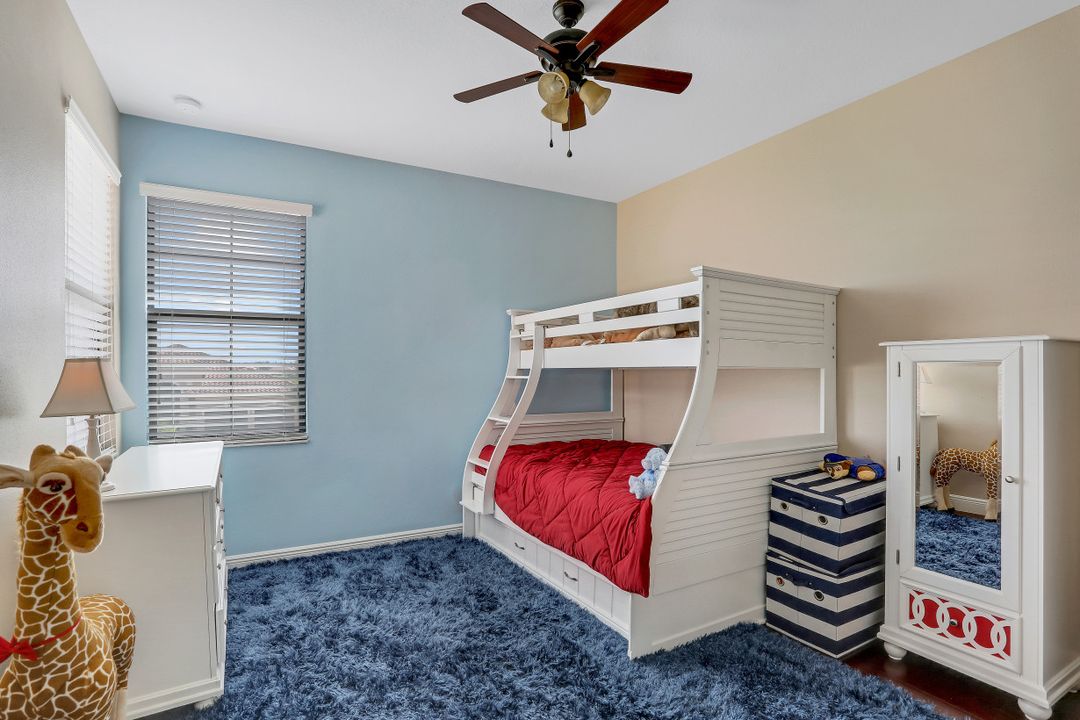 2934 Cinnamon Bay Cir, Naples, FL 34119