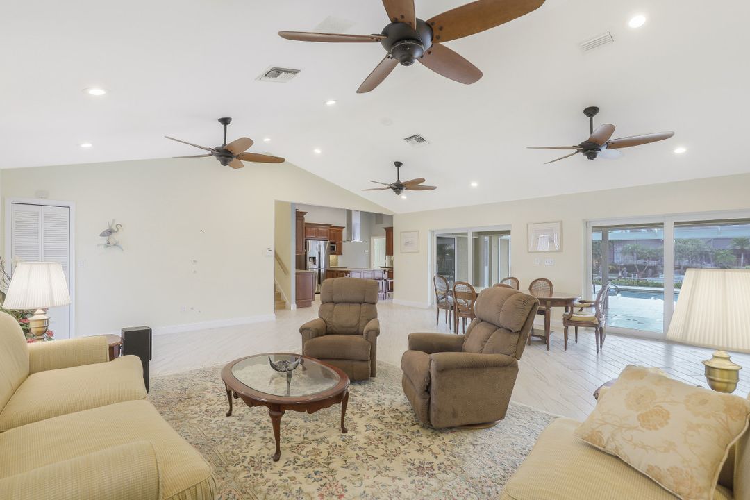 841 Magnolia Ct, Marco Island, FL 34145