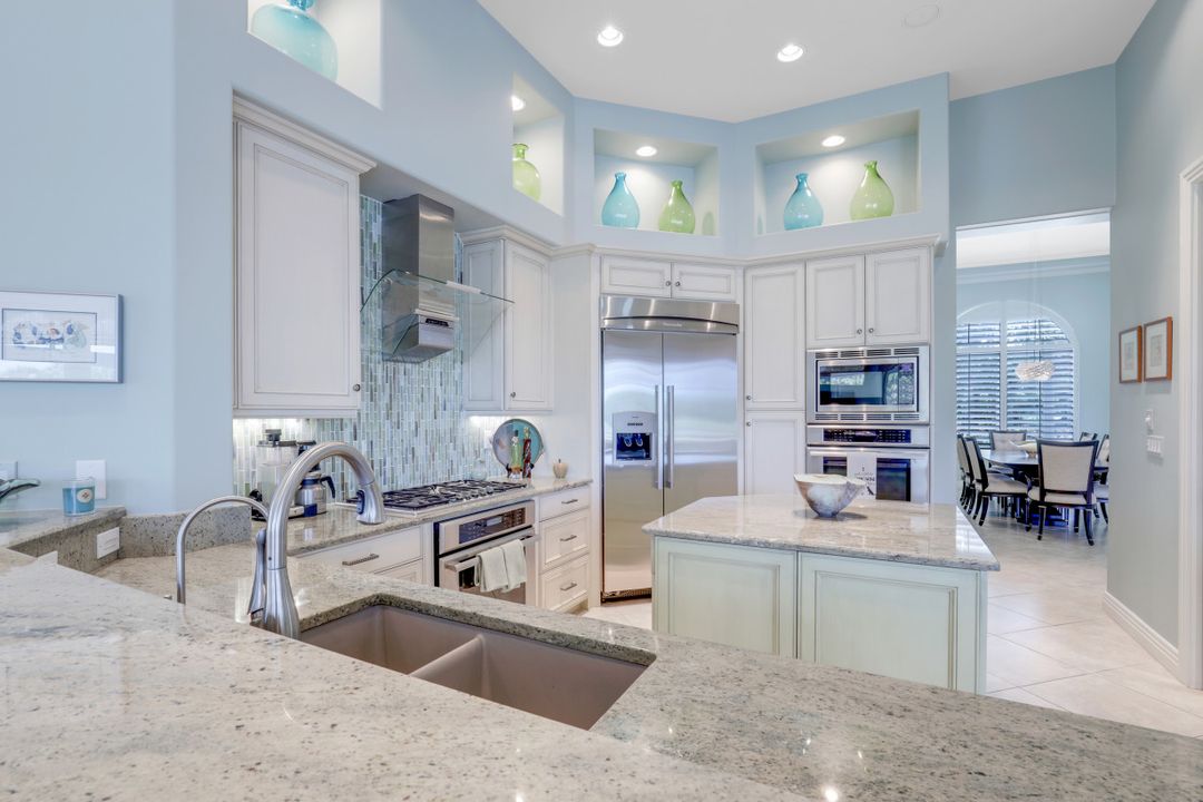 22270 Banyan Hideaway Dr, Bonita Springs, FL 34135