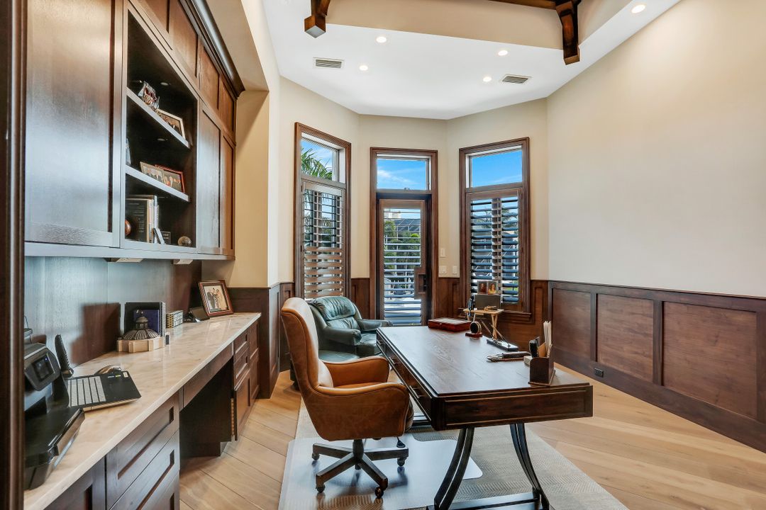 871 W Copeland Dr, Marco Island, FL 34145