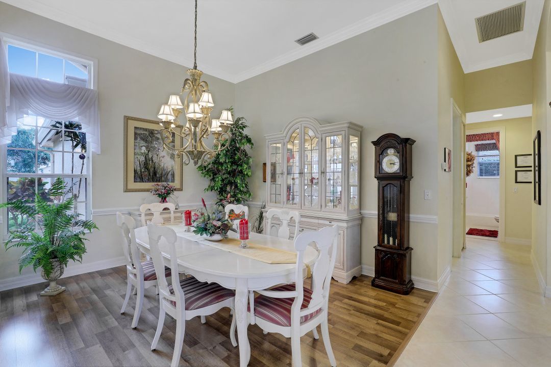 1427 King Sago Ct, Naples, FL 34119