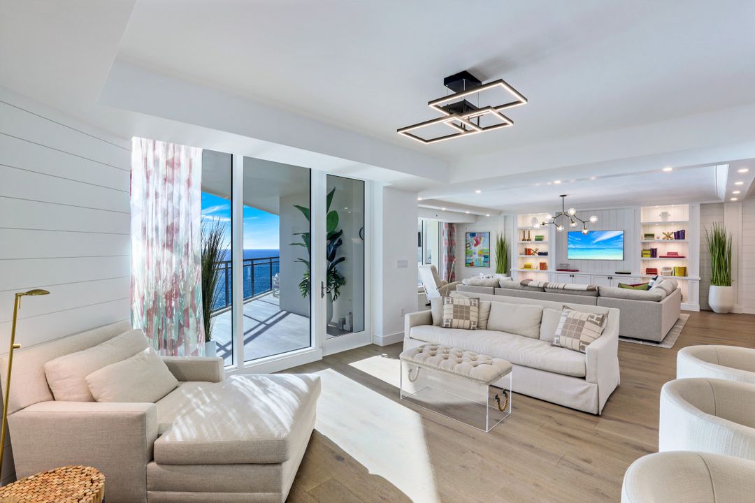 11125 Gulf Shore Dr #1001, Naples, FL 34108