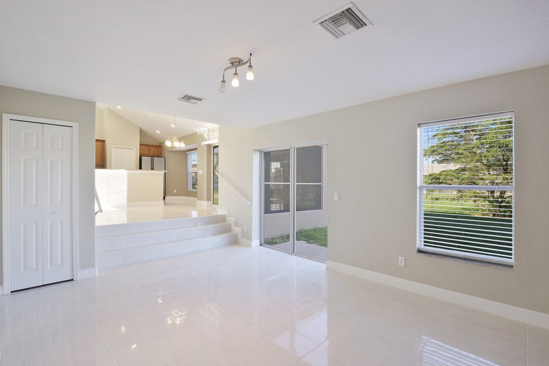 138 SE 4th Pl, Cape Coral, FL 33990