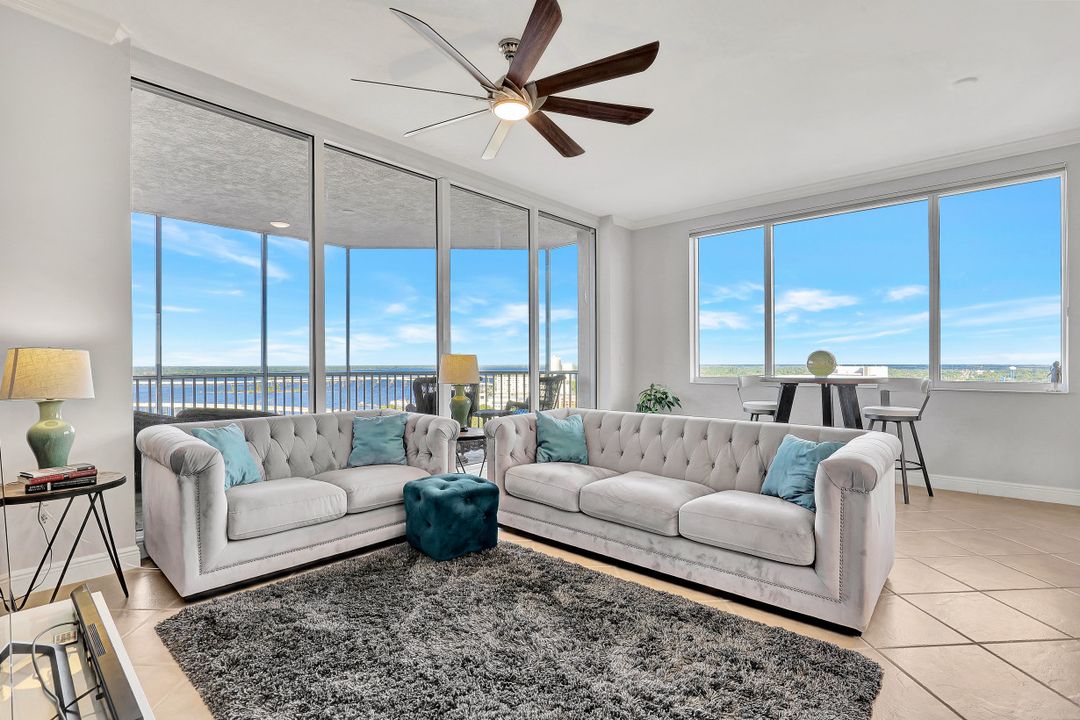 2090 W First St, Fort Myers, FL 33901