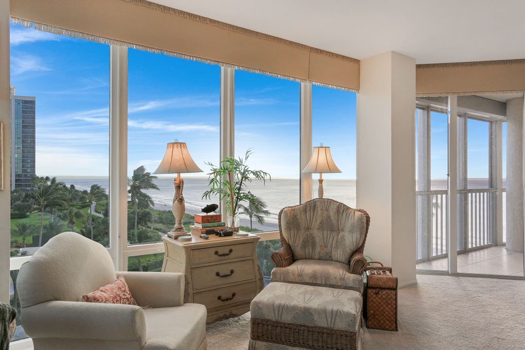 4951 Gulf Shore Blvd N #301, Naples, FL 34103
