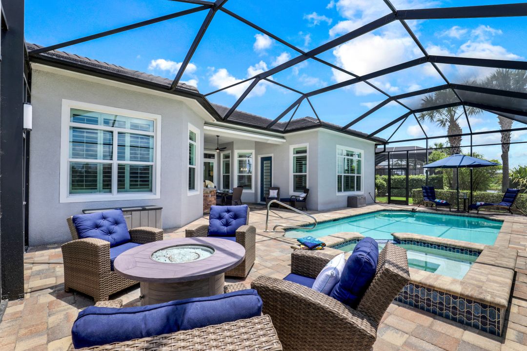13853 Woodhaven Cir, Fort Myers, FL 33905