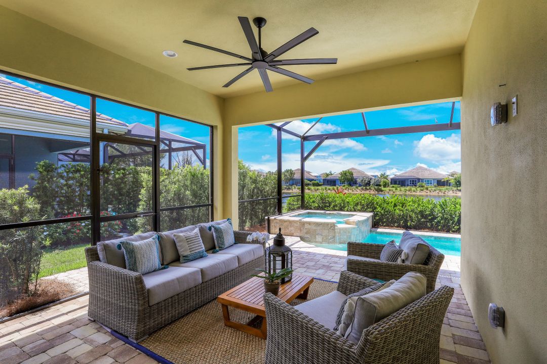 5662 Elbow Ave, Naples, FL 34112