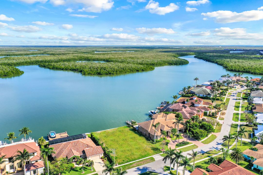 185 Stillwater Ct, Marco Island, FL 34145