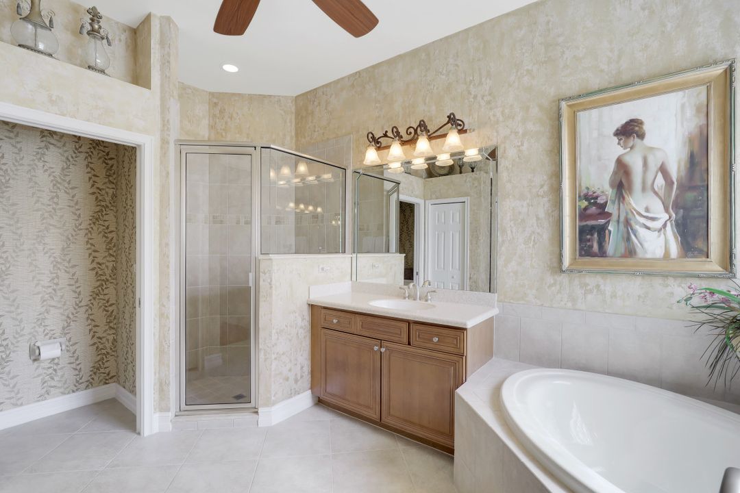 10327 Gator Bay Ct, Naples, FL 34120