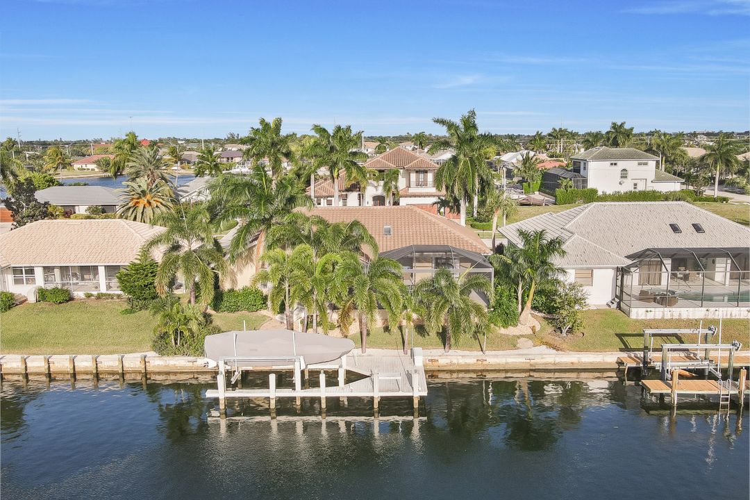 278 Sunflower Ct, Marco Island, FL 34145