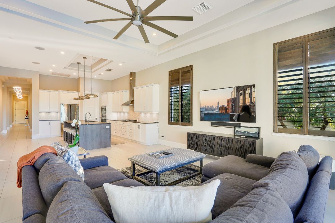 16428 Talis Park Dr, Naples, FL 34110