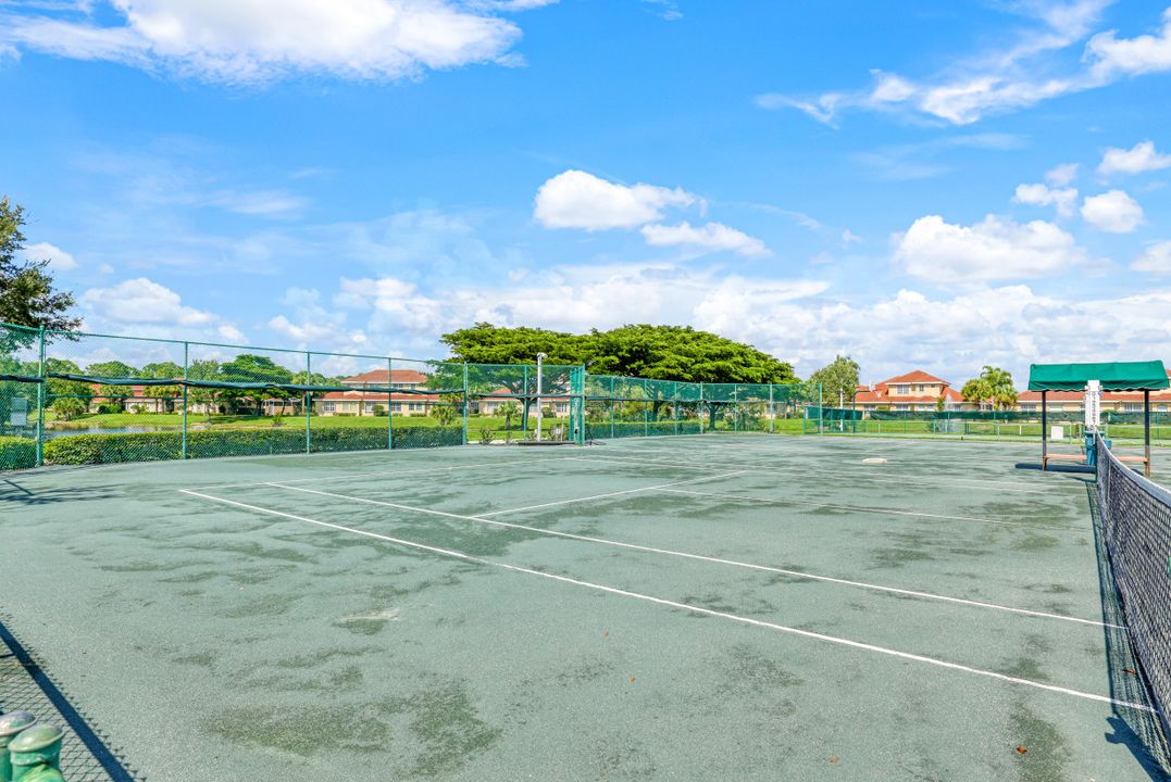 5520 Cheshire Dr, Fort Myers, FL 33912