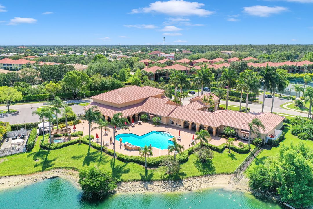 6645 Huntington Lakes Cir #104, Naples, FL 34119