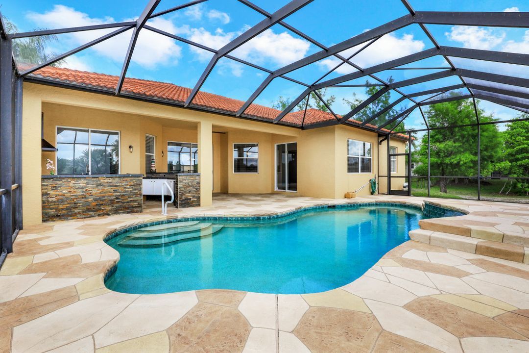 4560 22nd St NE, Naples, FL 34120