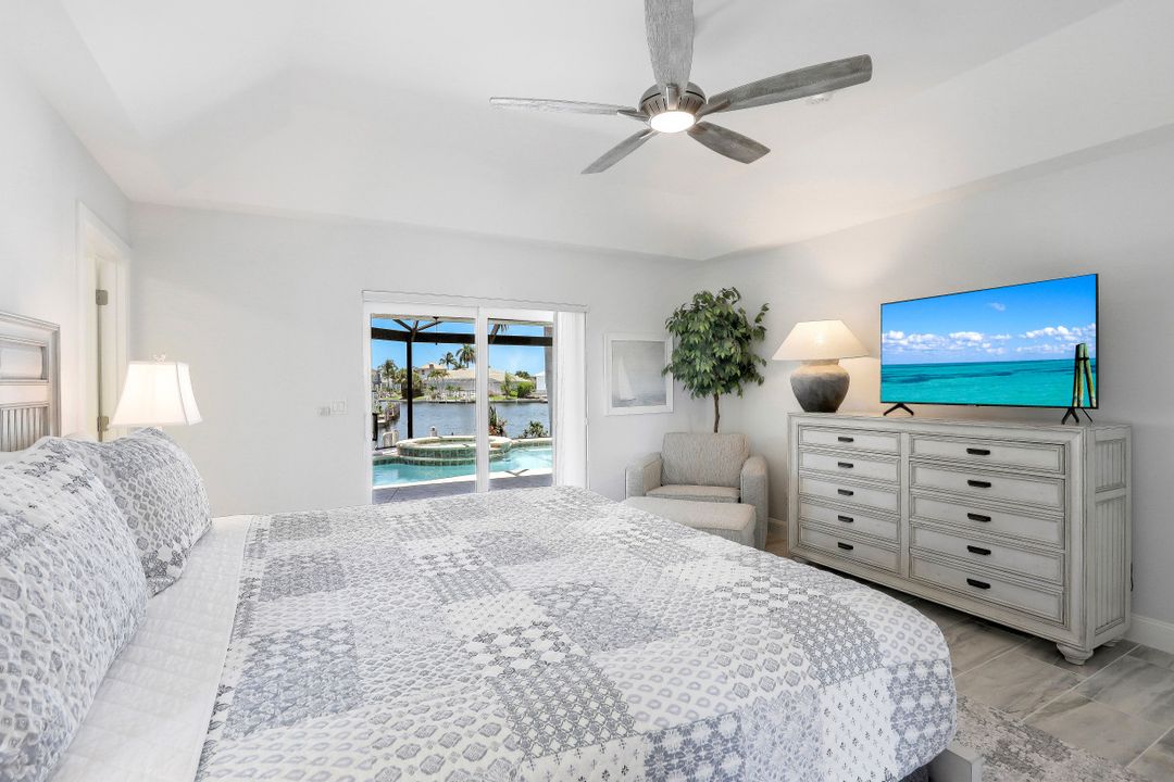 160 S Seas Ct, Marco Island, FL 34145