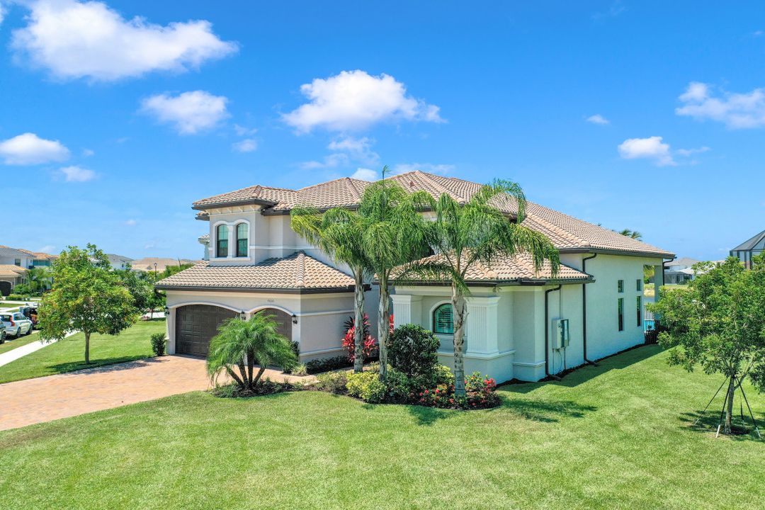 4600 Azalea Dr, Naples, FL 34119