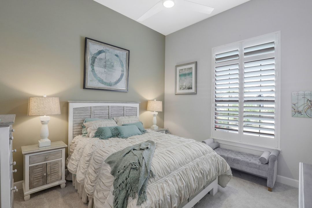 9392 Rapallo St, Naples, FL 34119