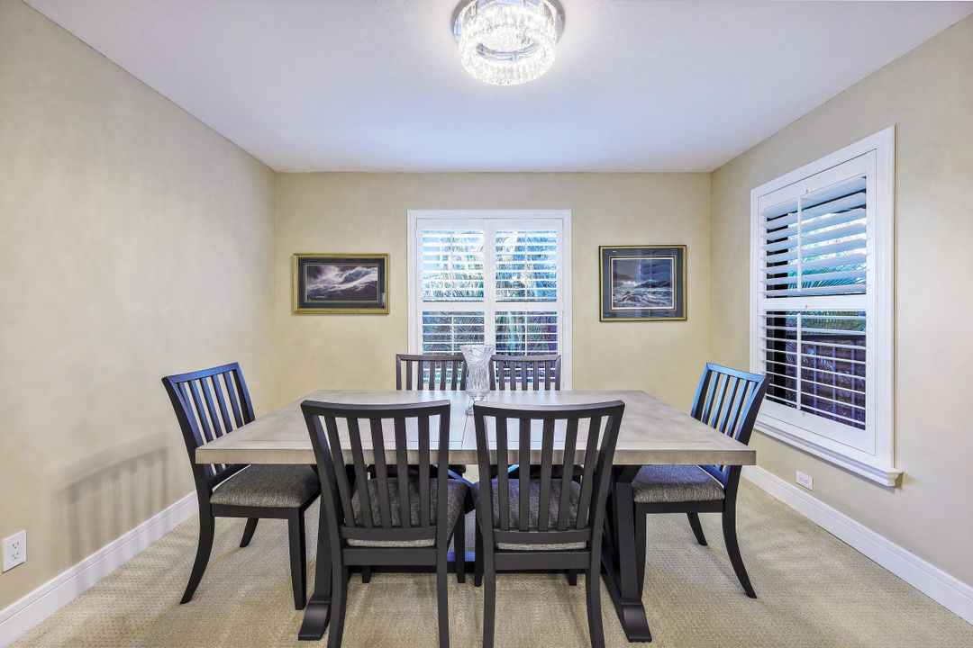 812 10th Ave S #812, Naples, FL 34102