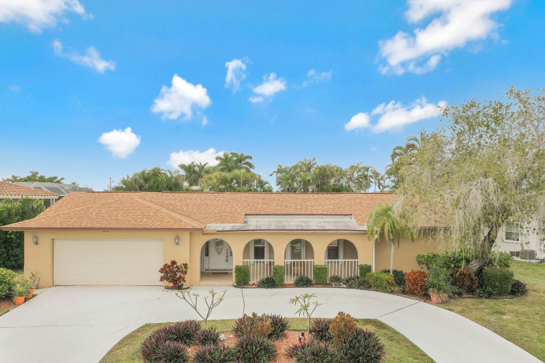 318 Sand Hill St, Marco Island, FL 34145