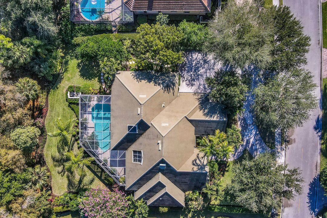 1367 Wood Duck Trail, Naples, FL 34108