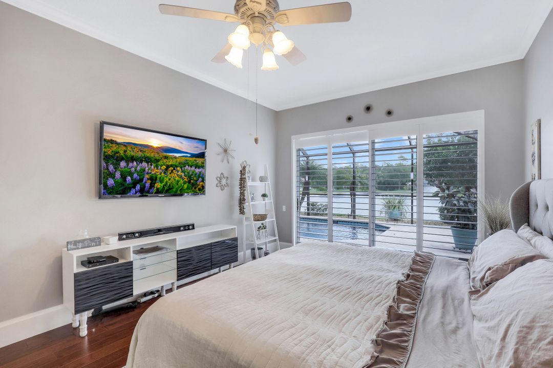 8172 Lowbank Dr, Naples, FL 34109