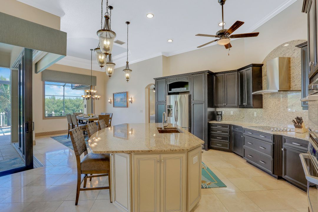 3920 Surfside Blvd, Cape Coral, FL 33914