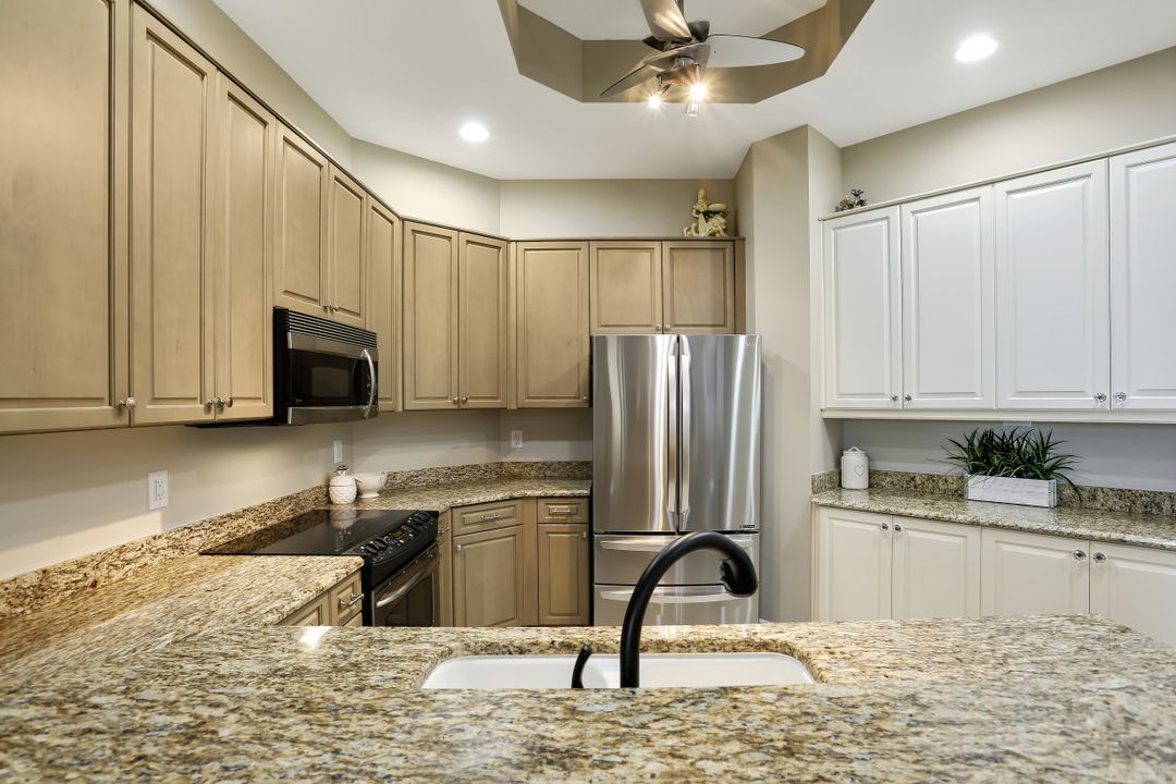 5781 Cape Harbour Dr #1410, Cape Coral, FL 33914