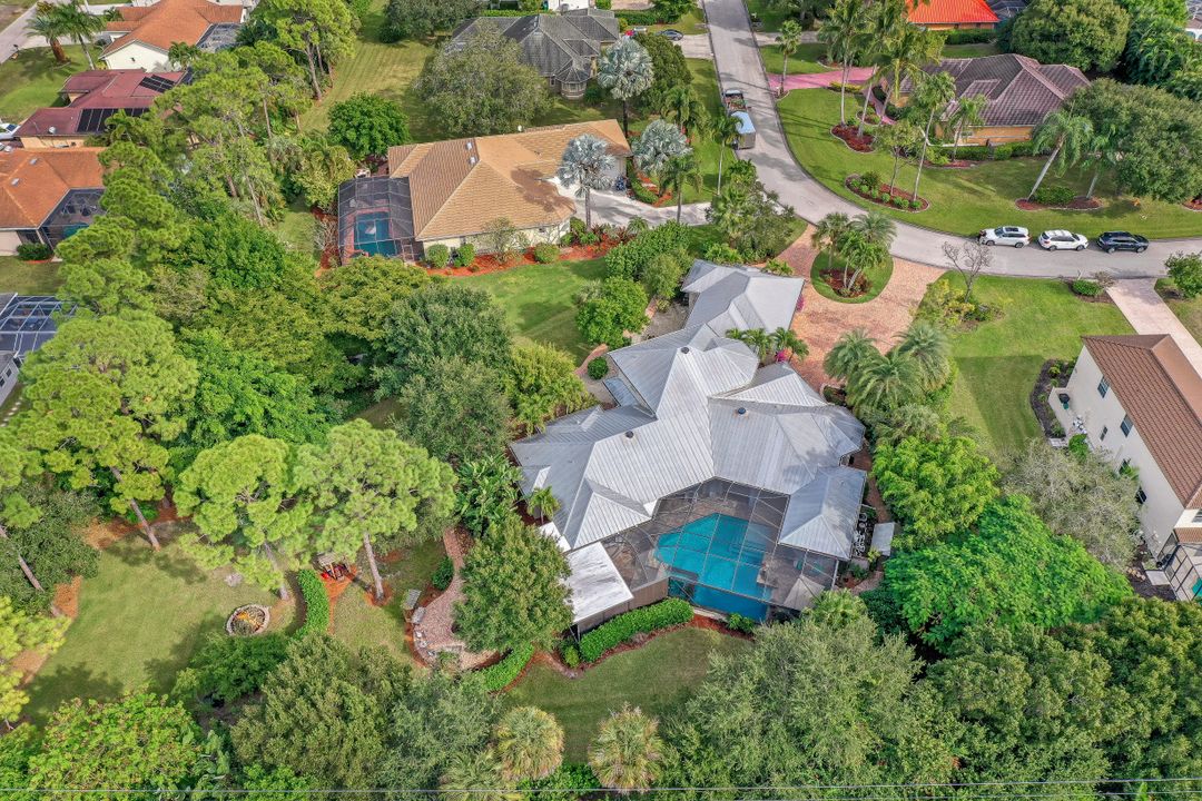 1817 Piccadilly Cir, Cape Coral, FL 33991