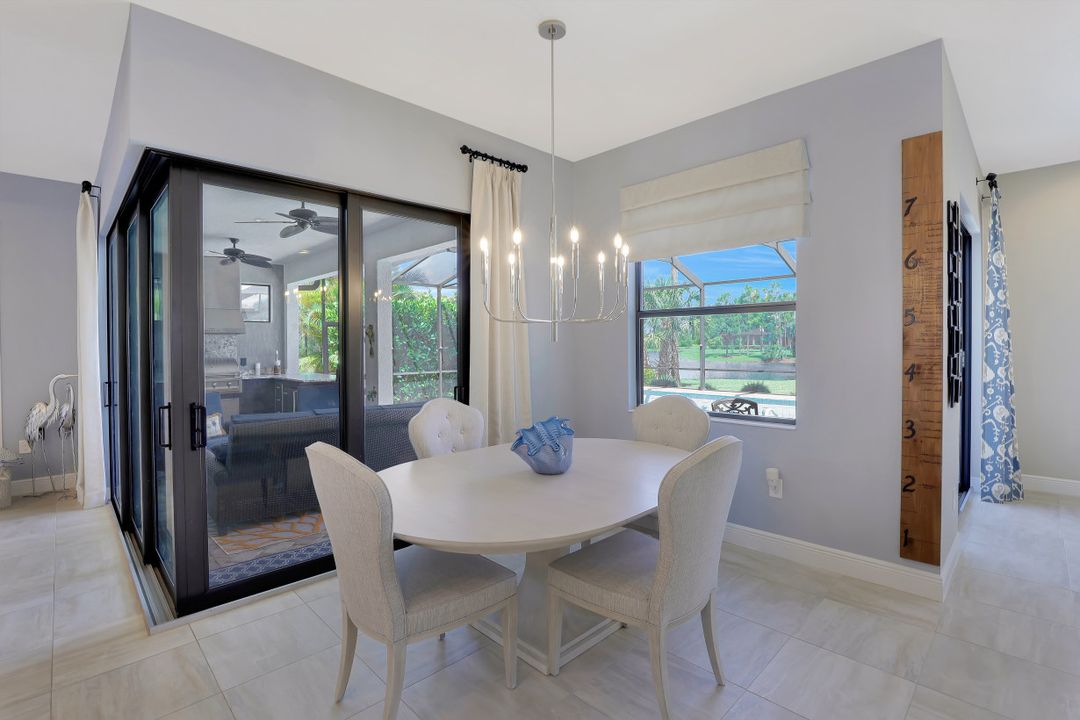 2155 Antigua Ln, Naples, FL 34120