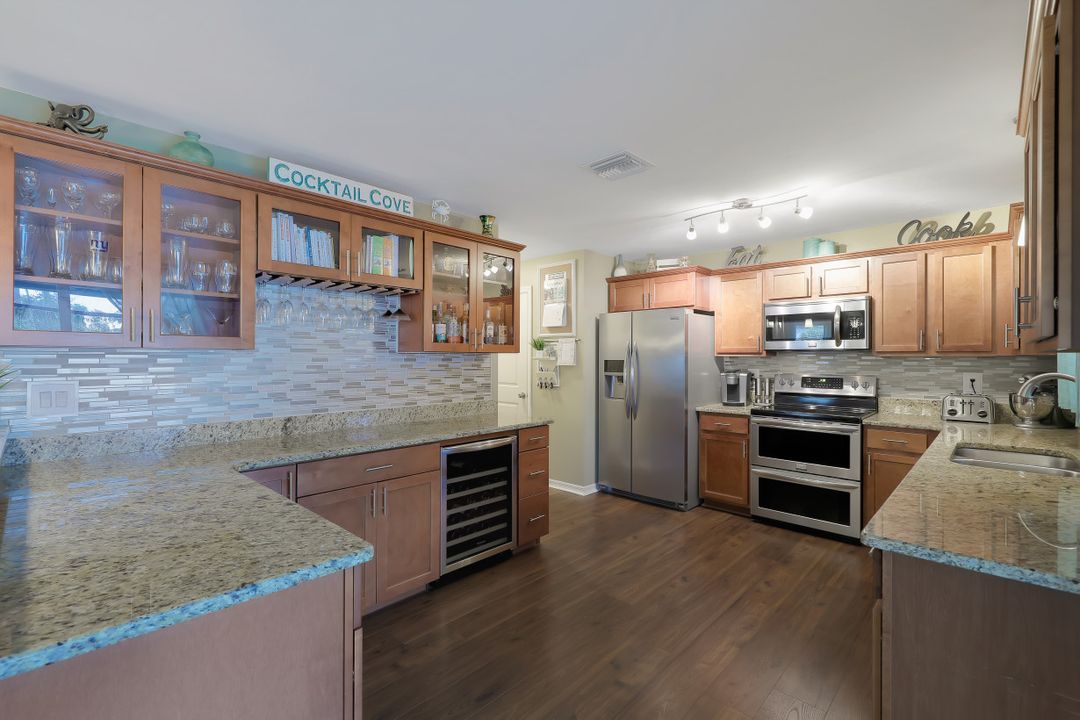 3006 SW 1st Pl, Cape Coral, FL 33914