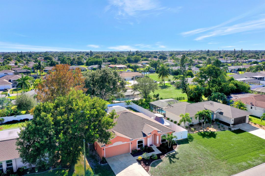 1422 SE 31st Terrace, Cape Coral, FL 33904