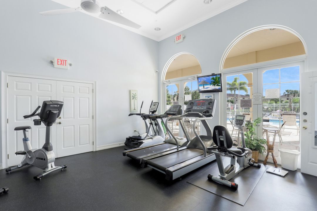 15369 Bellamar Cir, Fort Myers, FL 33908