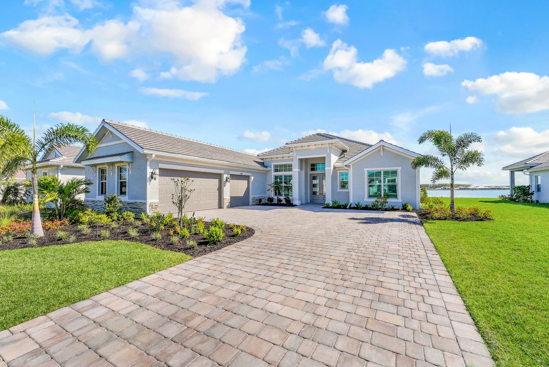 18837 WildBlue Blvd, Fort Myers, FL 33913