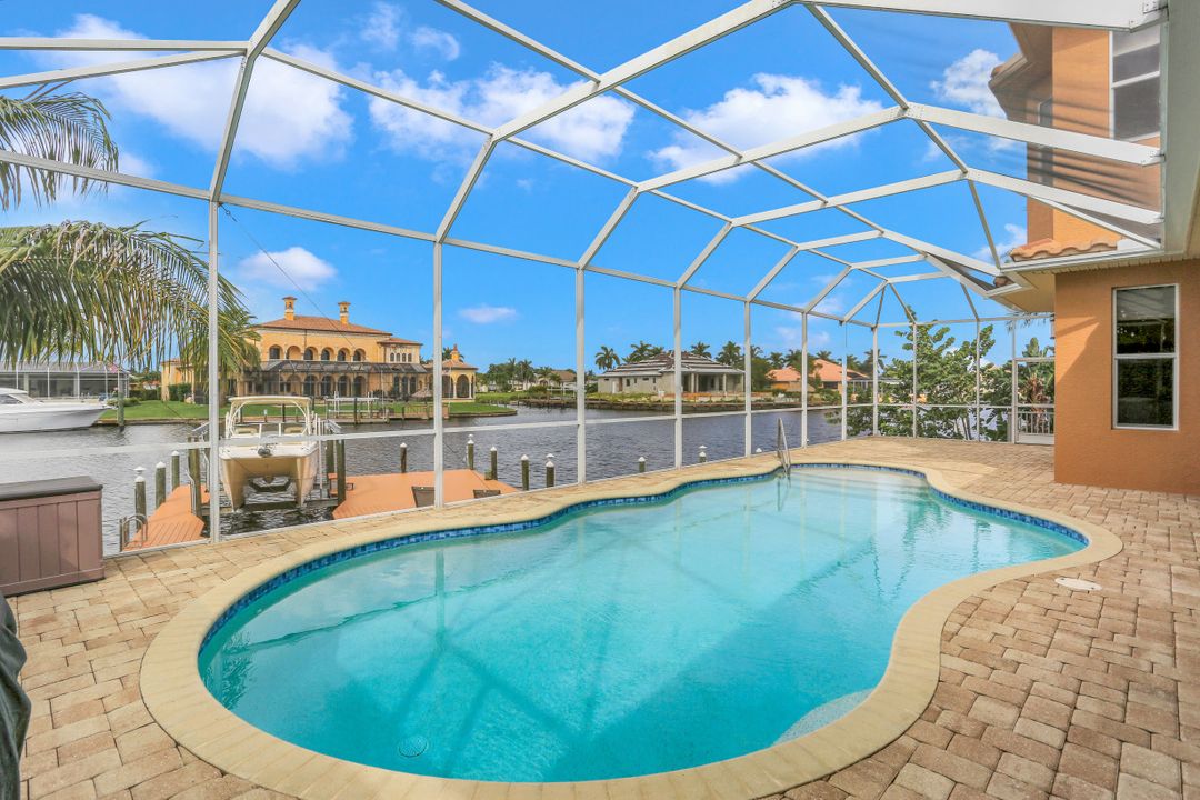 719 Coral Dr, Cape Coral, FL 33904